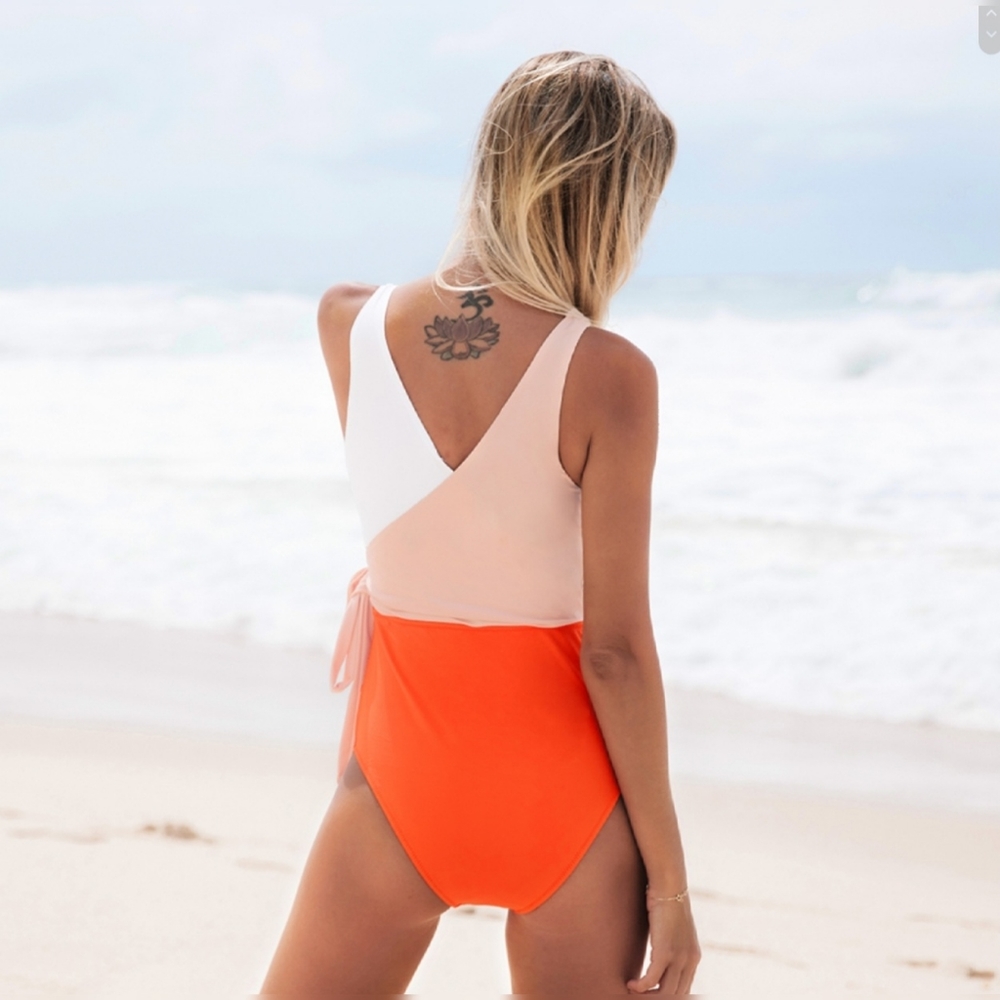 NWT CUPSHE Women's One Piece Wrap Color Block Tie Side Bathing Suit - Picture 3 of 7